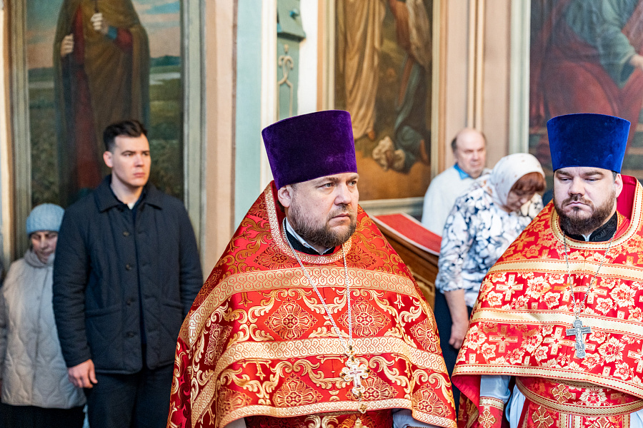 Божественная литургия в Успенском храме села Жилино г.о. Люберцы